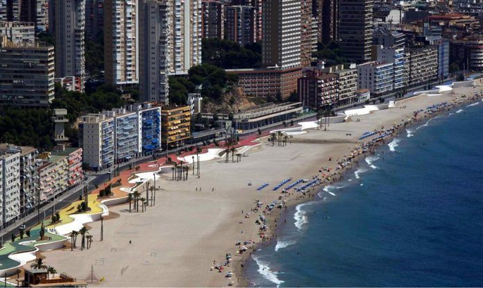 Paseo Playa Poniente de Benidorm