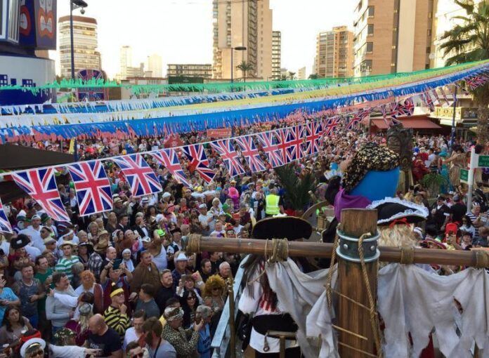 'Fancy Dress Party' - Ayuntamiento de Benidorm