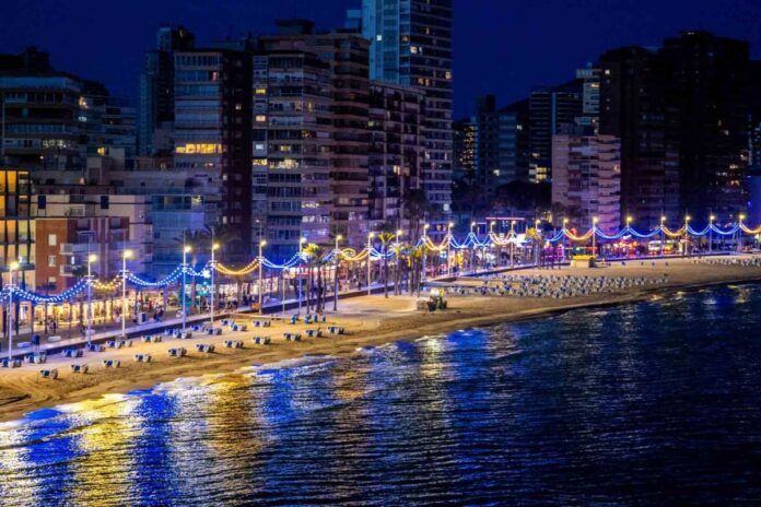 Catenaria paseo Levante - Ayuntamiento de Benidorm