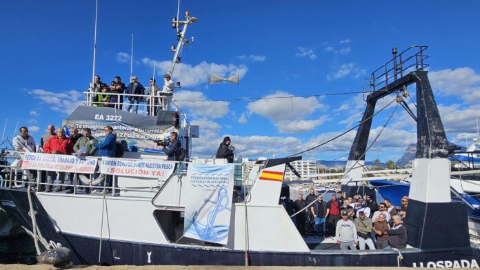 Concentración puerto Villajoyosa - Ayuntamiento Villajoyosa