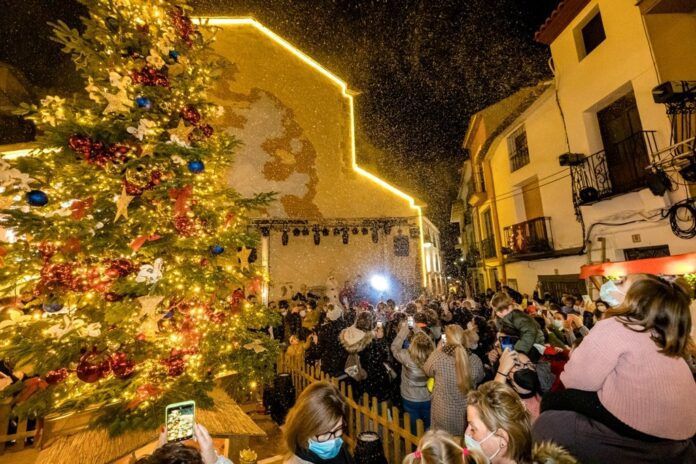 Finestrat enciende la Navidad: música, magia y planes para toda la familia