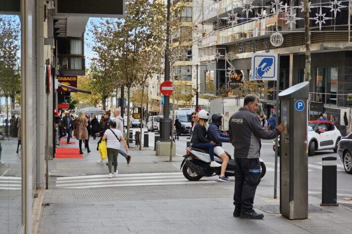Calpe reduce la zona azul hasta un 50% para residentes