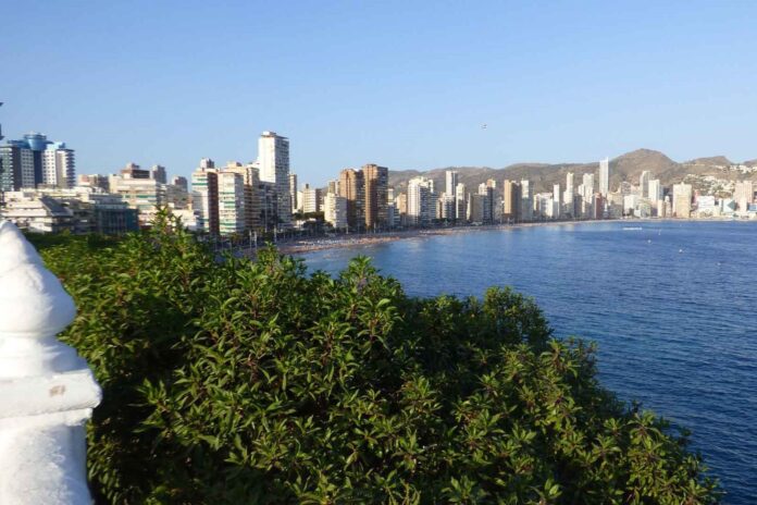 Benidorm da luz verde a la construcción de 117 viviendas sociales en Poniente