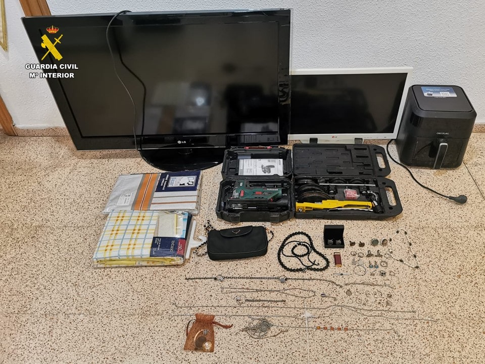 Objetos intervenidos del detenido en Calpe - OPC