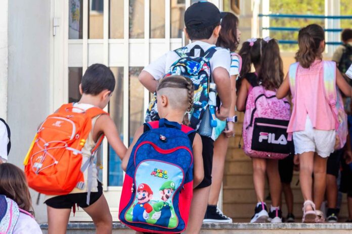 Benidorm refuerza su apoyo a las familias con ayudas para tratamientos psicopedagógicos