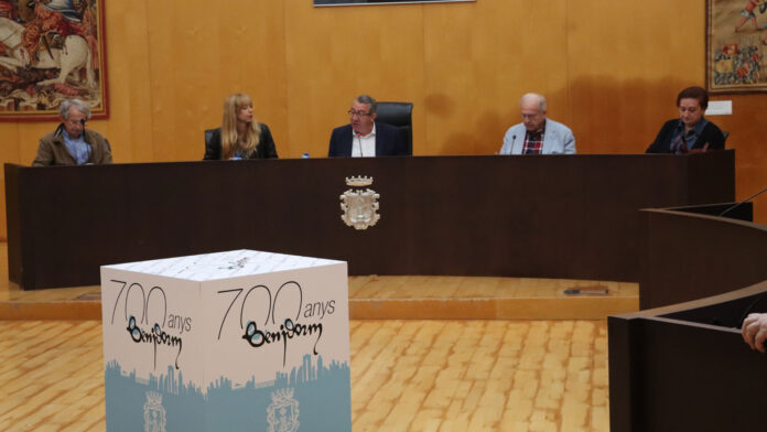 'Comissió del 700 Aniversari de la fundación de Benidorm - Ayuntamiento de Benidorm