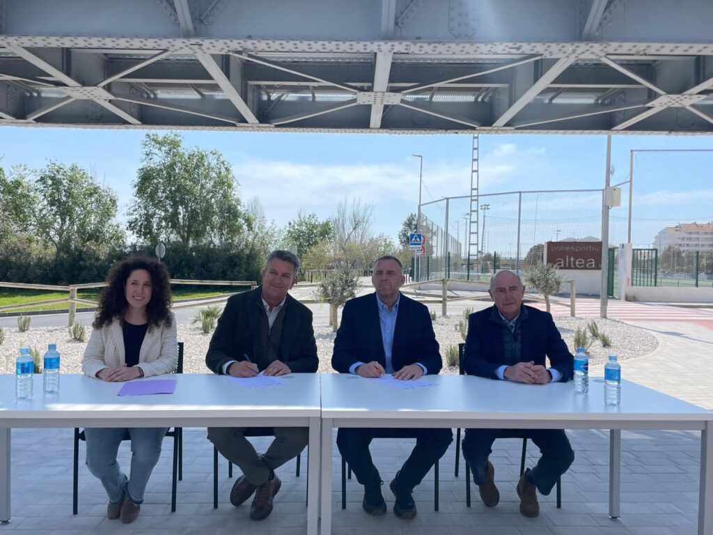 Apertura de la pasarela ciclopeatonal y el aparcamiento del río Algar en Altea