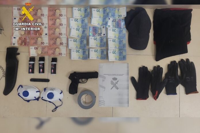 La Guardia Civil evita un robo con violencia y detención ilegal en Callosa d’en Sarrià