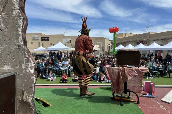 La Nucía celebra la IX Feria del Libro con una jornada llena de literatura y cultura
