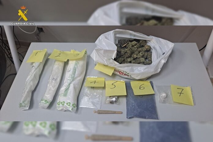 Detenida una pareja islandesa en Villajoyosa que trasportaba droga destino a Ibiza