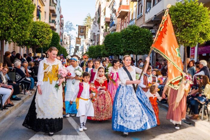 Villajoyosa se viste de fiesta en honor a Santa Marta este fin de semana