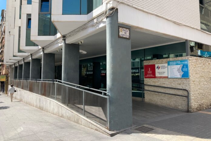 Condenadas dos auxiliares de un centro de salud de Benidorm omitir ayuda en una parada cardíaca