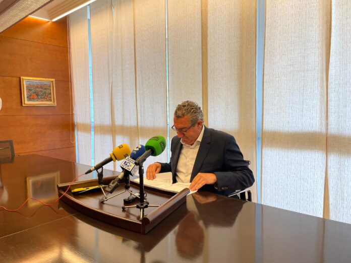 Toni Pérez, alcalde de Benidorm, reitera que el Consistorio «va a seguir actuando conforme al criterio de los servicios jurídicos y técnicos municipales» - Radio Sirena Cope