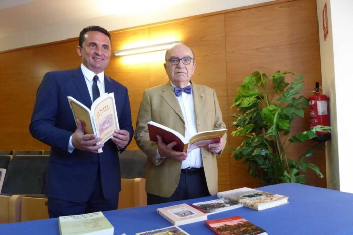 Miquel Guardiola, de cronista a memoria viva en la Biblioteca de La Nucía
