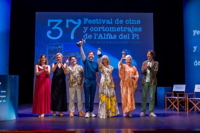 Emoción, humor y magia en la gala inaugural del 37 Festival de Cine de l’Alfàs del Pi - Ayuntamiento l'Alfàs del Pi
