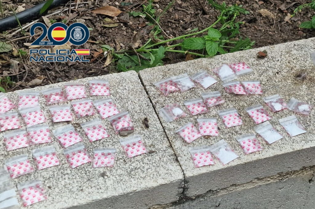 La Policía Nacional desarticula dos organizaciones criminales que usaban tecnología QR para el tráfico de drogas en Benidorm - CNP