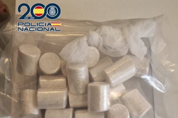 Detenido en Benidorm un motorista con cocaína, éxtasis y más de 4.500 euros en efectivo