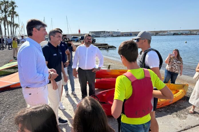 Carlos Mazón anuncia una inversión de 450.000 € para el Mundial de Kayak de Mar en Villajoyosa