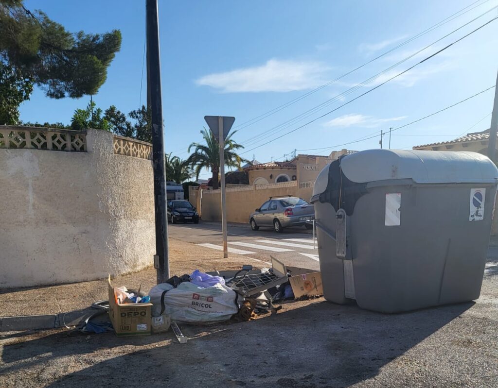 La Policía Local de l’Alfàs abre cuatro expedientes sancionadores por vertidos incontrolados - Ayuntamiento l'Alfàs del Pi