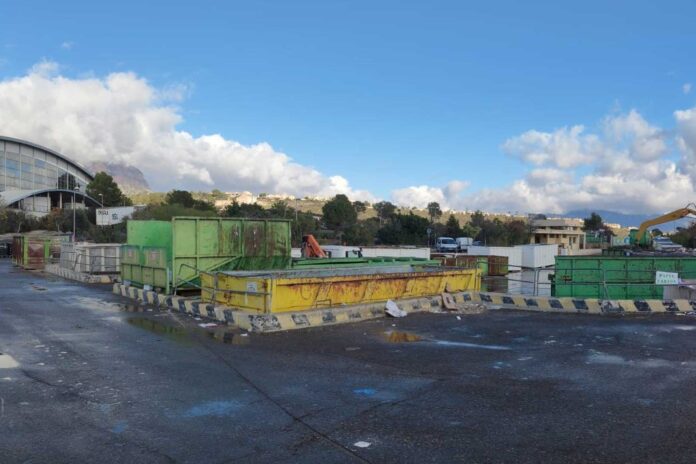 El reciclaje textil y de aceite gana espacio en Benidorm con un nuevo plan de recogida separada