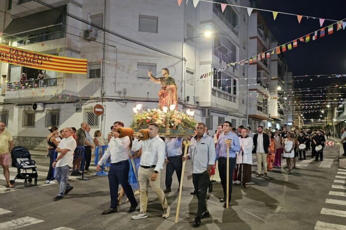Villajoyosa vive las fiestas del Pati Fosc en honor a San Bartolomé