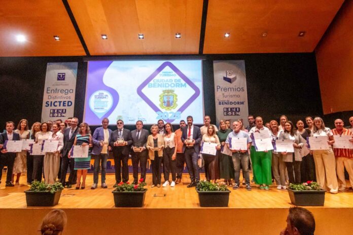 Benidorm premia la accesibilidad, la innovación y la gastronomía en el Día Mundial del Turismo