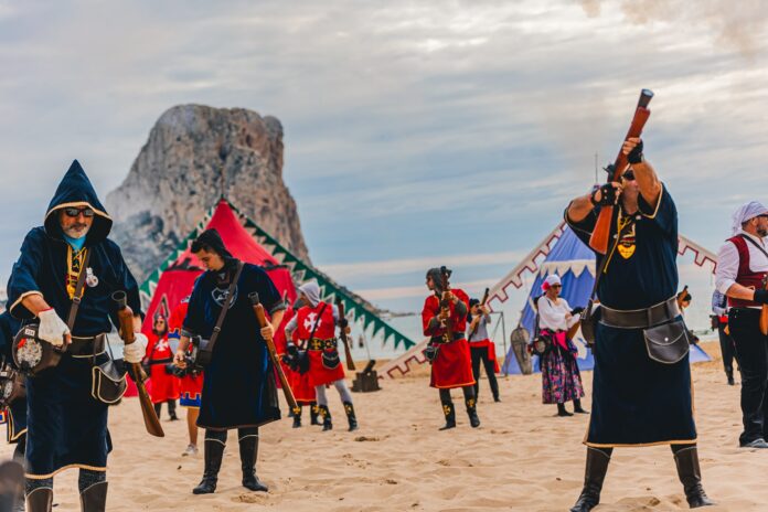 Calp inicia sus fiestas de Moros y Cristianos con una amplia programación - Ayuntamiento de Calpe