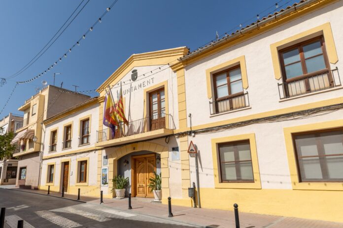 Fachada del Ayuntamiento de l'Alfàs del Pi - Ayuntamiento de l'Alfàs del Pi