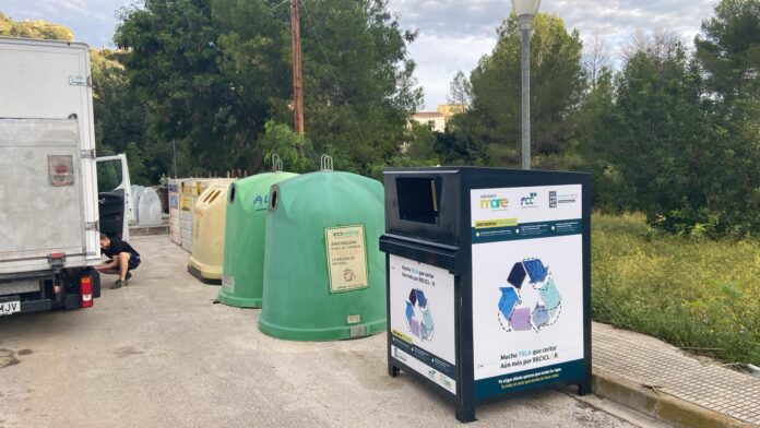 El Consorci Mare instala nuevos contenedores de textil en Villajoyosa, Sella y el Castell de Guadalest - Consorci Mare