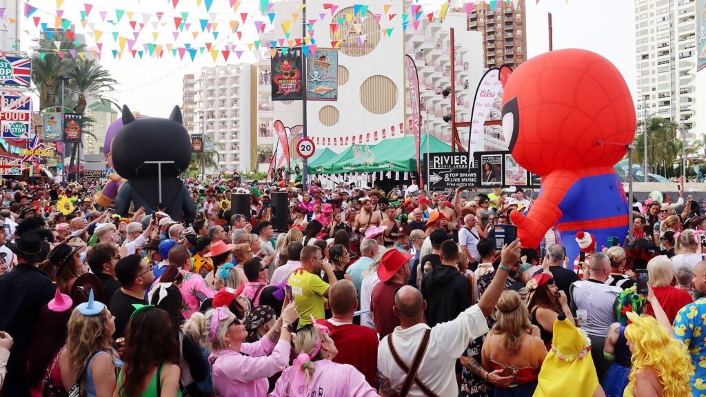'Fancy Dress Party' - Ayuntamiento de Benidorm