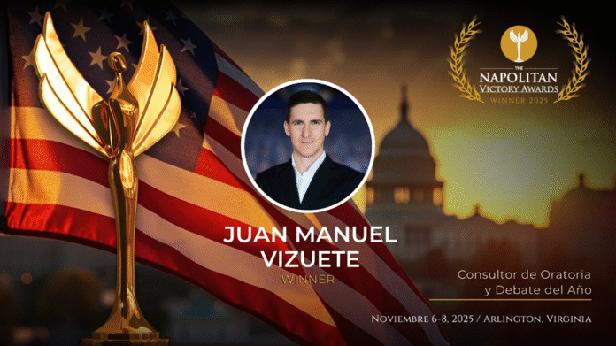 El benidormense Juan Vizuete, premiado en Washington con los “Óscar de la política”