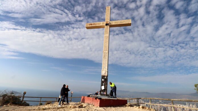 Benidorm renueva la iluminación de la Creu y reduce a la mitad su consumo energético / Fuente: Ayuntamiento de Benidorm