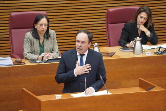 Juanfran Pérez Llorca toma posesión como nuevo president de la Generalitat Valenciana
