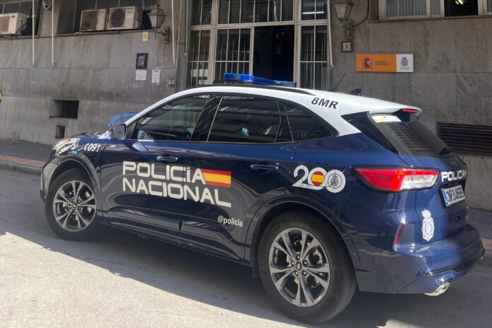 Detenida en Benidorm una mujer por apropiarse de 29.000 euros de la cuenta de un anciano