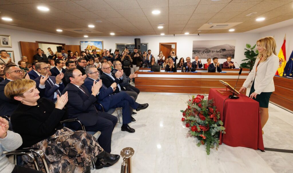 Pleno de investidura de Nati Algado, alcaldesa de Finestrat/Fuente: Ayuntamiento de Finestrat