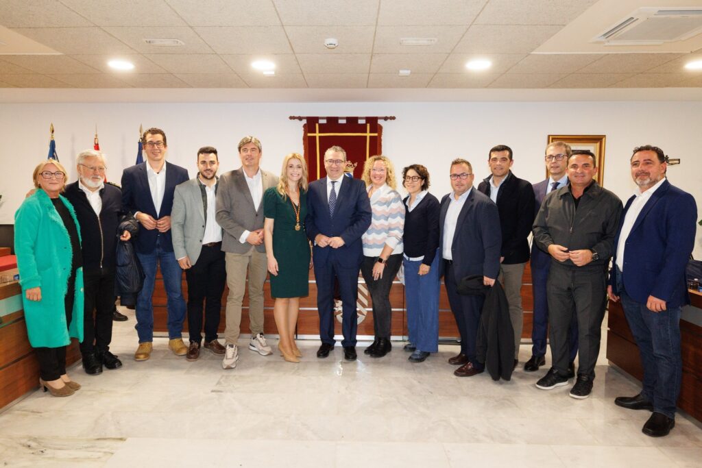 Pleno de investidura de Nati Algado, alcaldesa de Finestrat/Fuente: Ayuntamiento de Finestrat