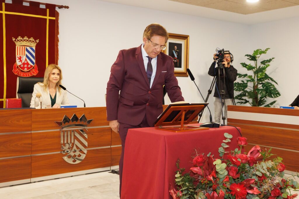 Jura de cargo como concejal Salvador Martínez Vaño/Fuente: Ayuntamiento de Finestrat