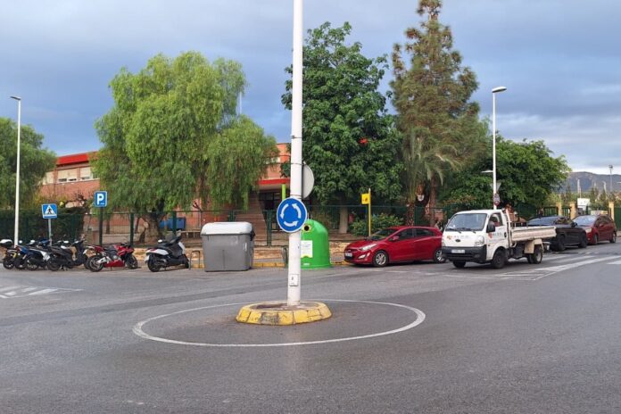 Villajoyosa renueva el cruce de Poble Nou con una rotonda que mejora tráfico y accesibilidad