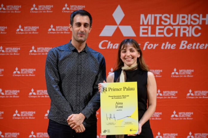 Polop de la Marina celebra el éxito de la saxofonista Aina Font Zaragoza en el Primer Palau 2025