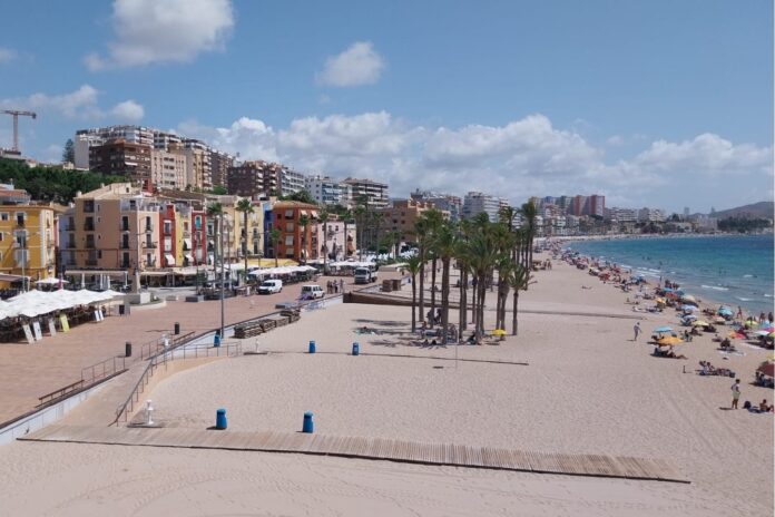 Villajoyosa implantará un sistema inteligente de control de aforos en playas y senderos