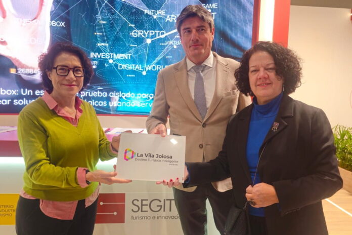Del sol y playa al turismo inteligente: Villajoyosa renueva su sello DTI en Fitur