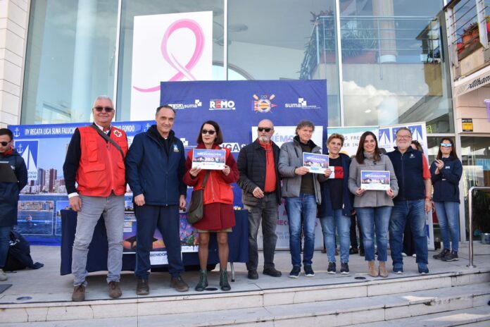 Entrega recaudación 'Remando a Belén'/Fuente: Anémona