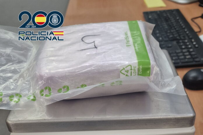 Dos detenidos en Benidorm tras intentar eludir un control policial con cocaína