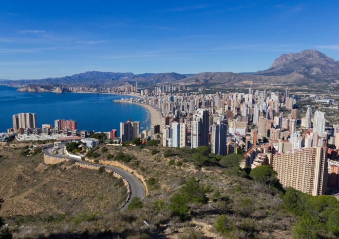 Benidorm publica en el DOGV el acuerdo de Serra Gelada y el reparto entre propietarios