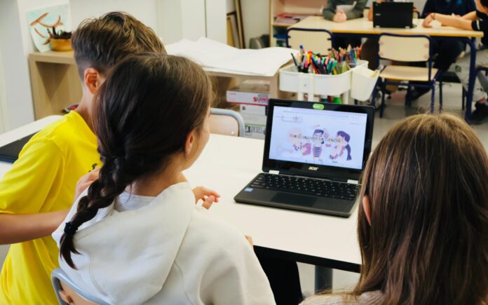 Finestrat celebra a las científicas del futuro en el Día Internacional de la Mujer y la Niña en la Ciencia