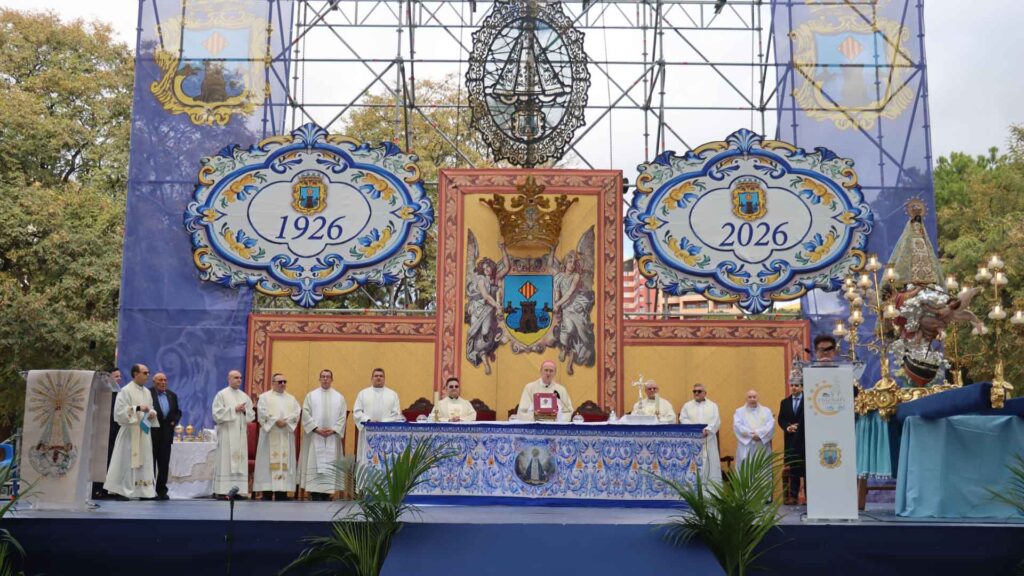 Benidorm culmina de forma multitudinaria los actos del Centenario de la Coronación de la Verge del Sofratge/Fuente: Ayuntamiento de Benidorm