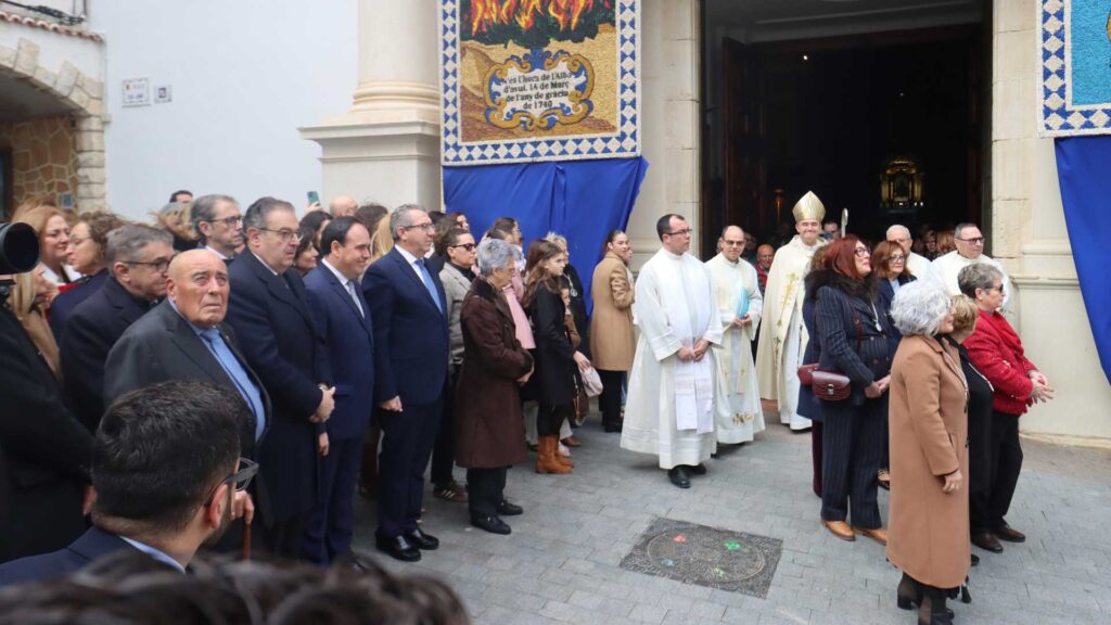 Benidorm culmina de forma multitudinaria los actos del Centenario de la Coronación de la Verge del Sofratge/Fuente: Ayuntamiento de Benidorm