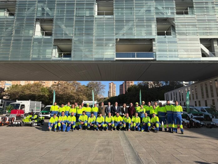 Benidorm refuerza sus zonas verdes: flota ECO y 35 profesionales al servicio de la ciudad