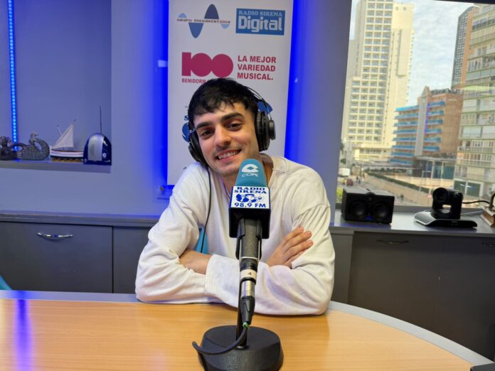 Marcos Ruiz: «Entre telas, brillos y la Sirenita de Oro, el Benidorm Fest 2026 es pura adrenalina»