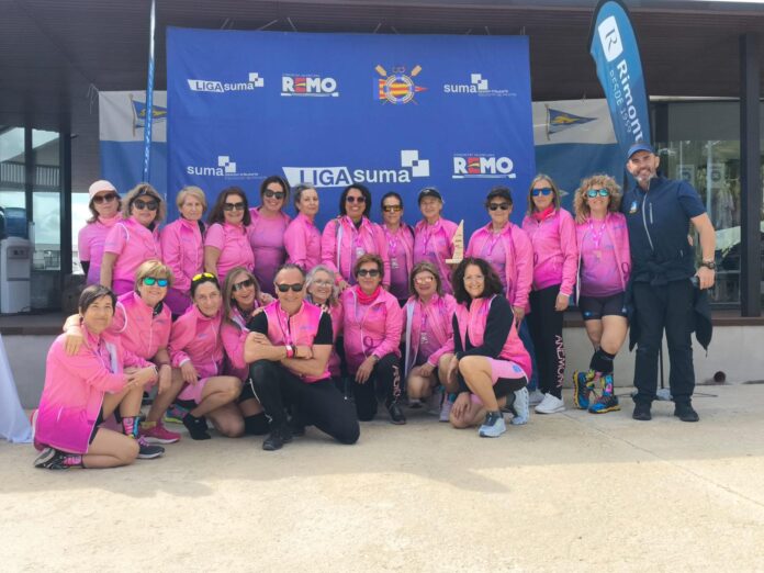 Anémona se lleva el oro a casa tras disputar las 100 Paladas Solidarias/Anémona Marina Baixa